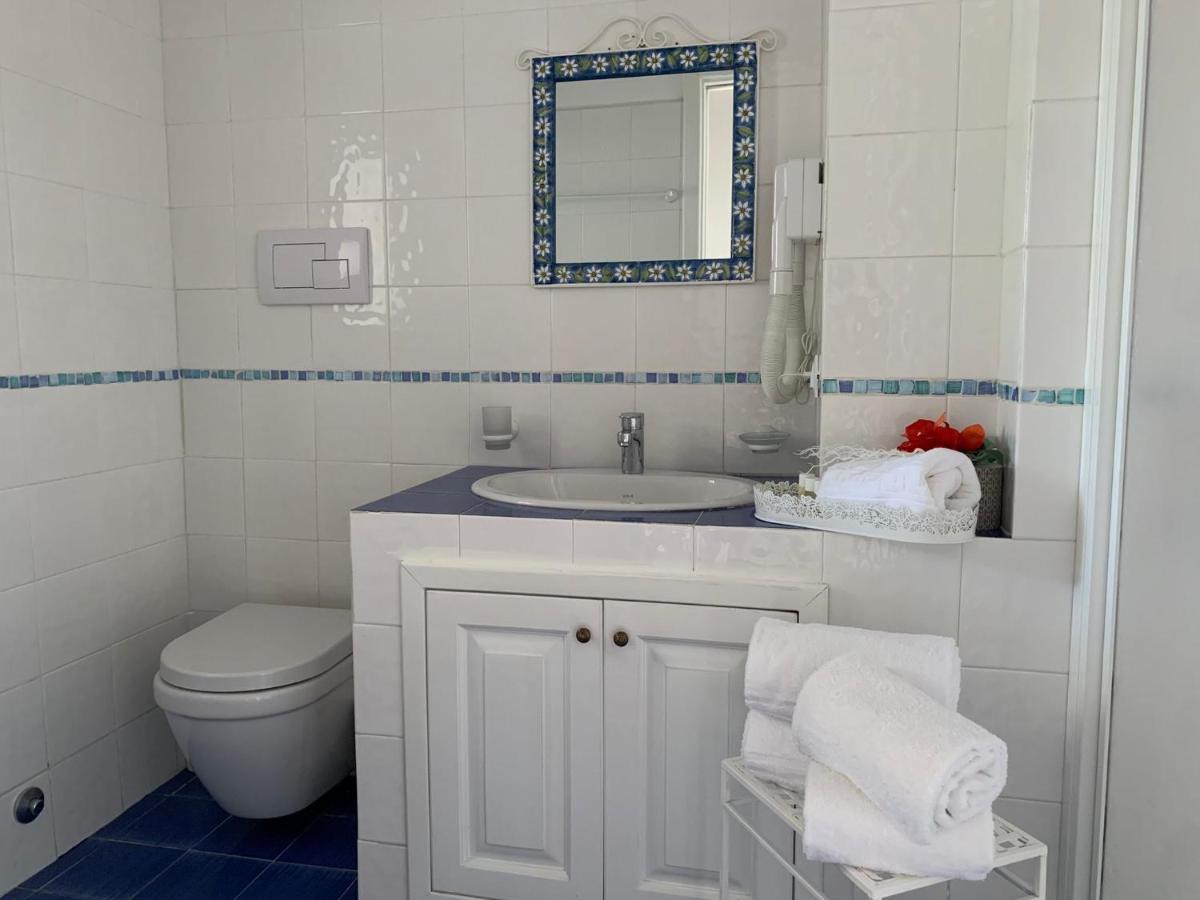 Nonna Pasqualina Hotel Panarea Bagian luar foto